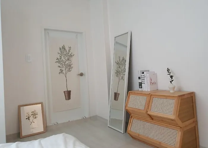 Villa Cozy Moment In Seoul 2-Min Walk From Sangwangsimni Station Luggage Storage & Welcome Dessert Seoul